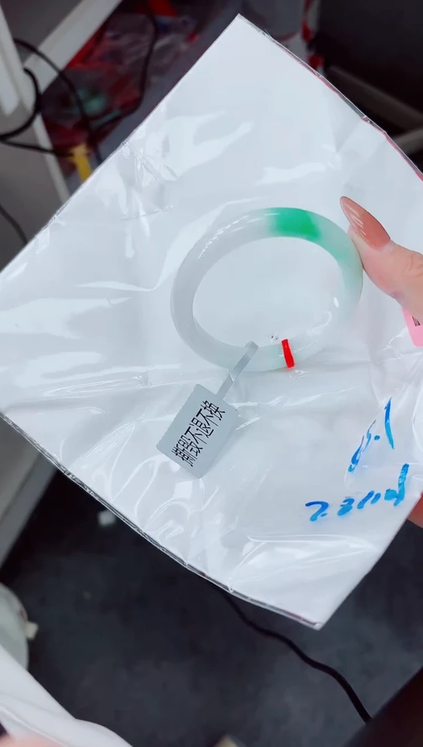 【闪购商品】翡翠手镯未镶嵌00000000