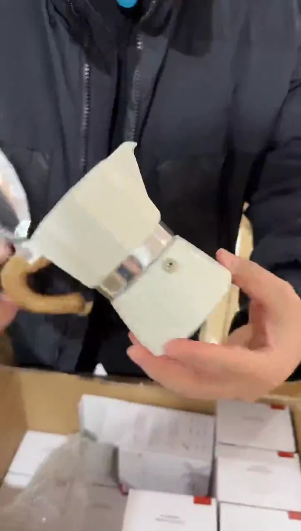 白色意式3杯份摩卡咖啡壶