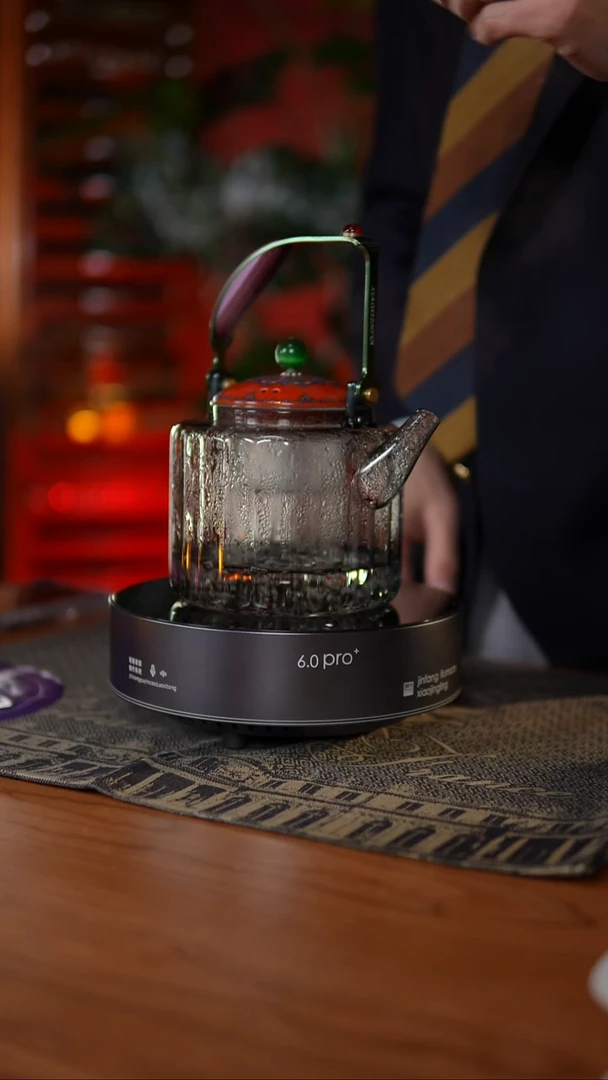 当代小芳精灵电陶炉送（茶壶+双耳锅）礼盒装