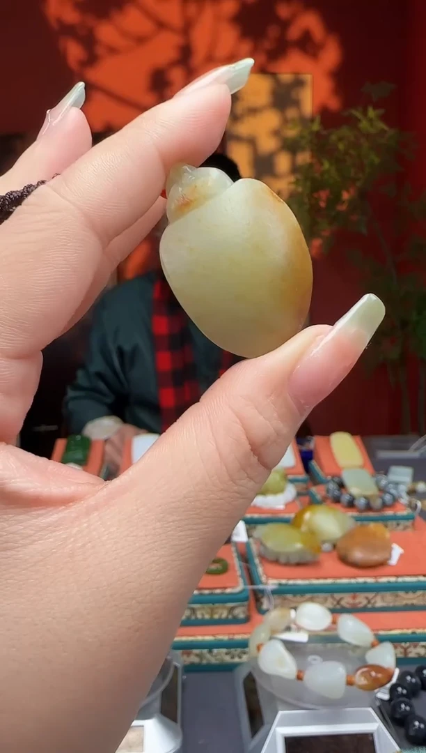 【闪购商品】和田玉吊坠未镶嵌吊坠22克