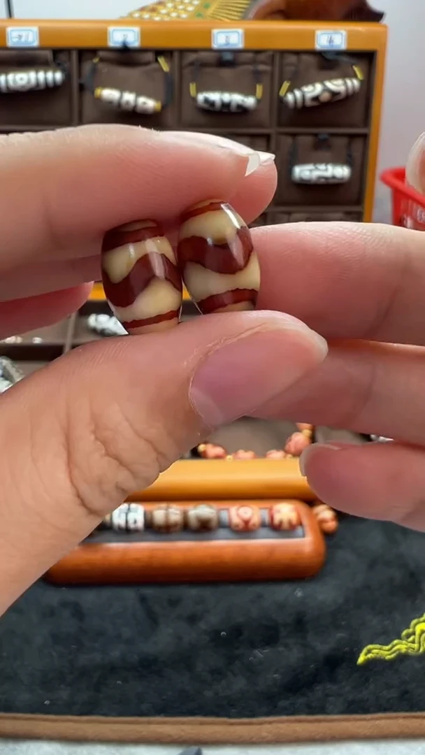 玛瑙/玉髓（覆膜）颈饰未镶嵌1（微瑕随机发货）