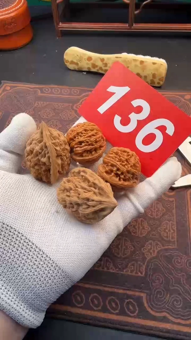 把件文玩核桃37原树蛮王  38太行山鸡心