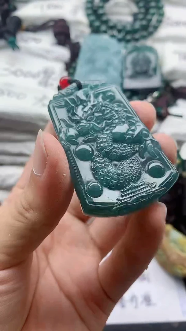 翡翠未镶嵌颈饰55555555