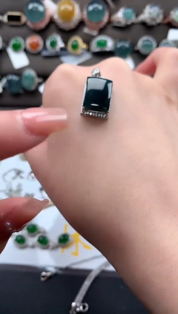 【闪购商品】翡翠戒指银S925镶嵌51241