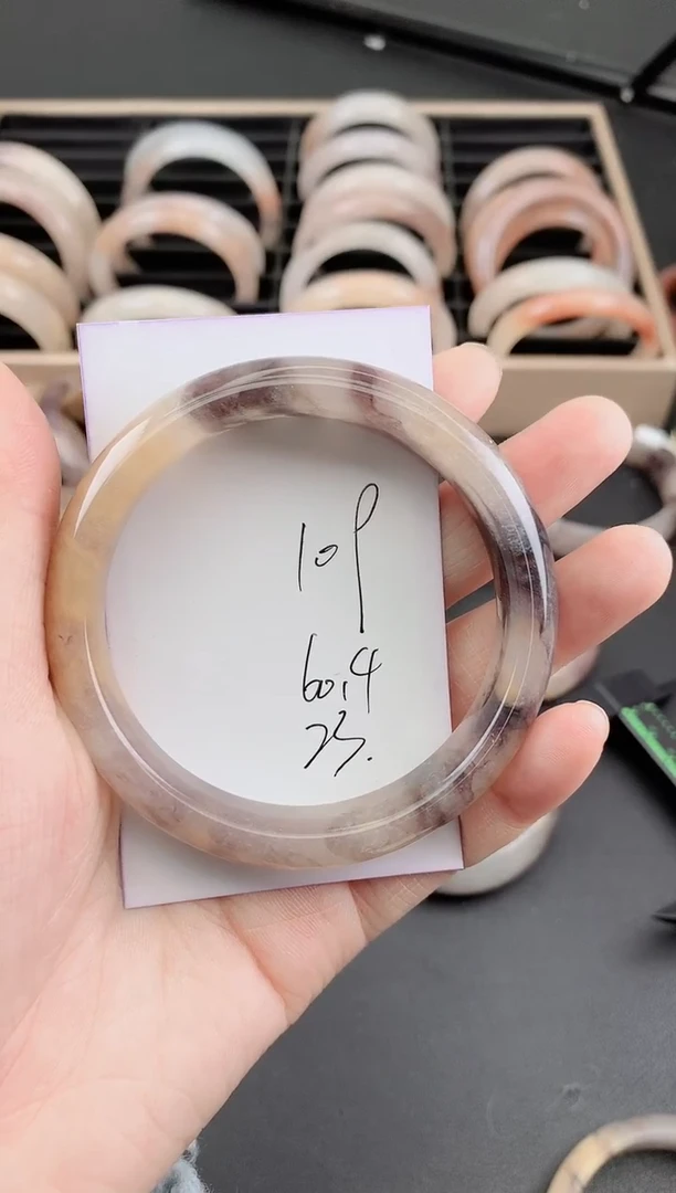 未镶嵌手镯石英质玉109