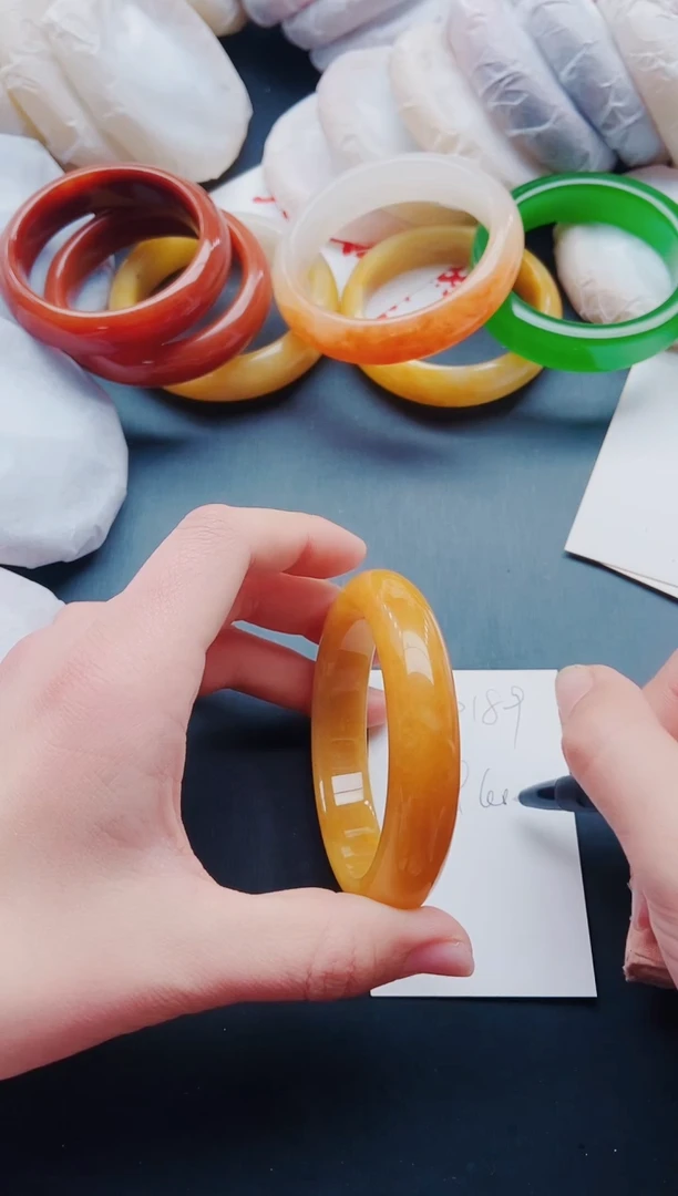 【闪购商品】石英质玉手镯未镶嵌P189-59-60