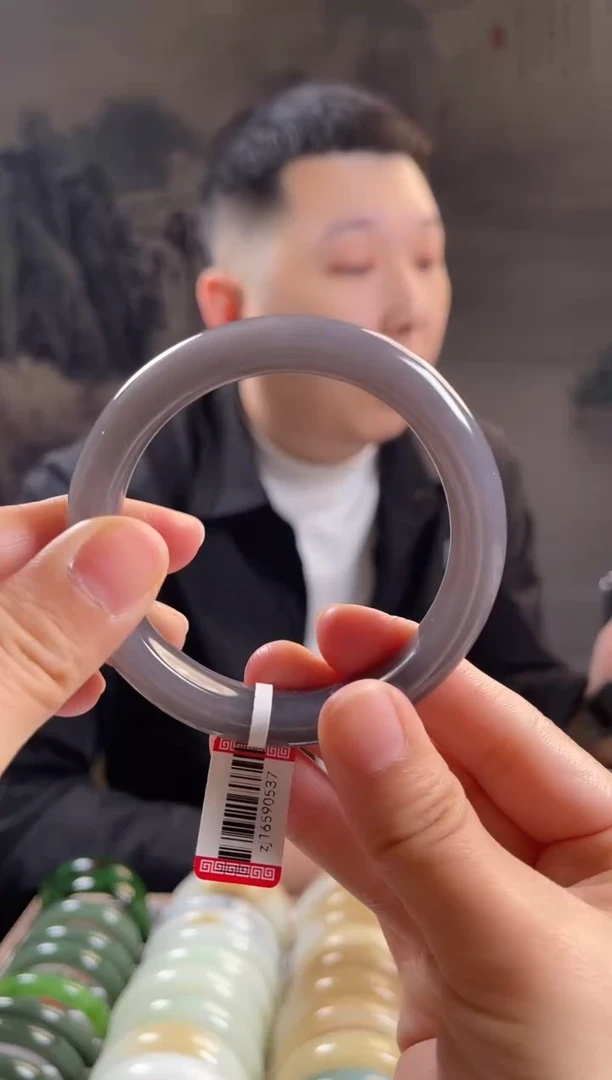 未镶嵌手镯和田玉56+圈口0537