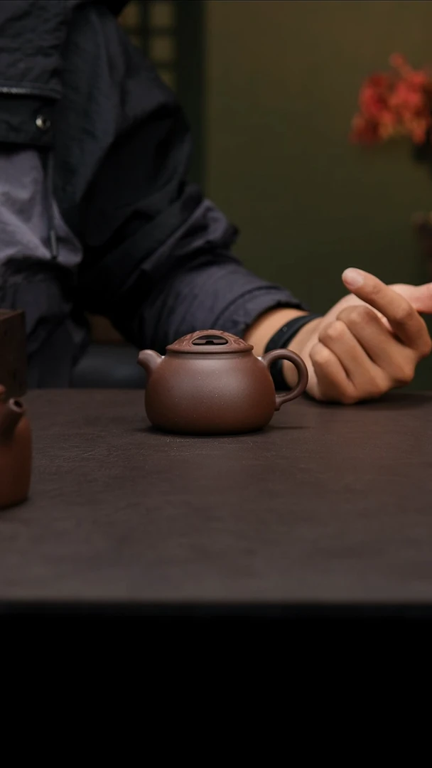 茶壶紫砂M*紫砂壶四底牛盖