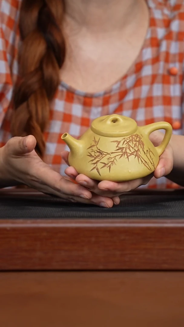 茶壶紫砂梨皮本绿刻绘子冶石瓢