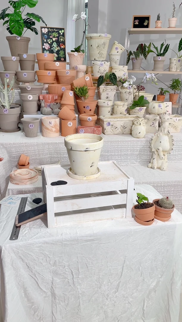 【闪购商品】陶1个带托 复古白陶国际盆15*15