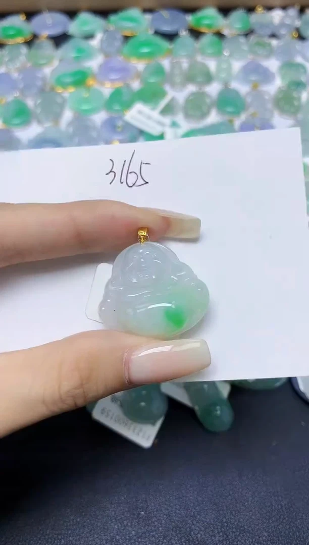 翡翠18K金镶嵌颈饰 天然缅甸翡翠A货