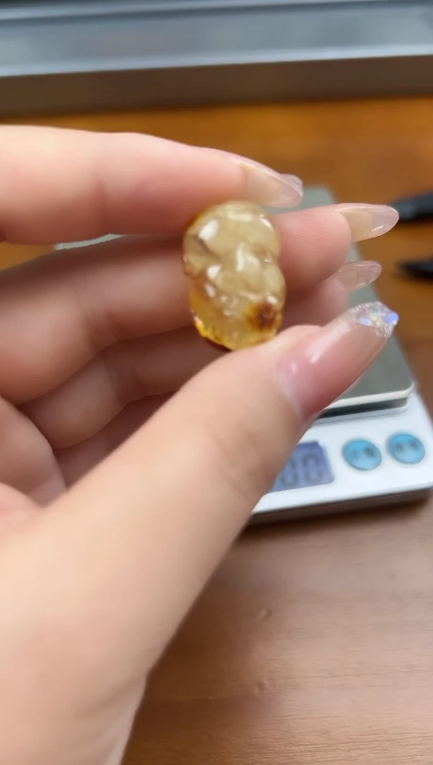未镶嵌蜜蜡裸石琥珀蜜蜡吊坠