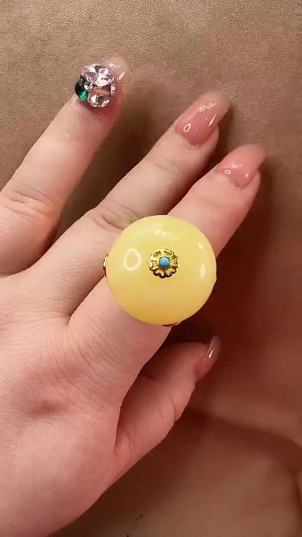 琥珀颈饰未镶嵌戒指