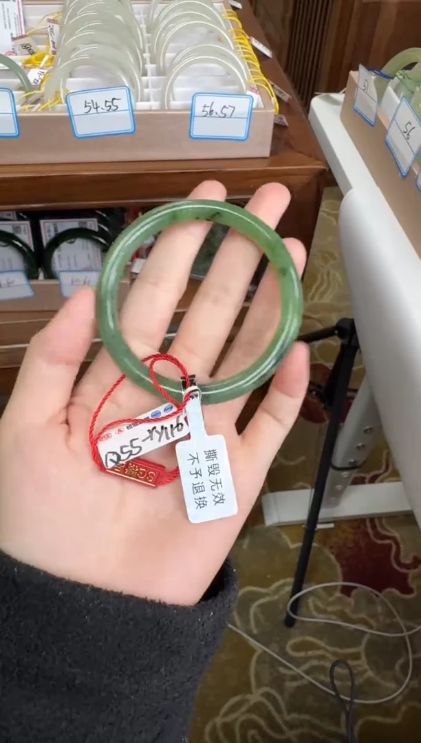 未镶嵌手镯和田玉55