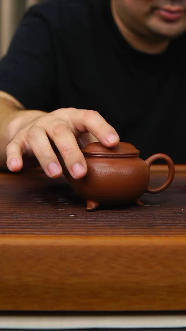 茶壶紫砂早期三足水平140毫升朱泥