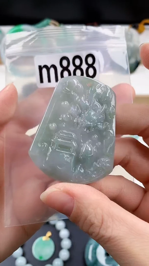 颈饰未镶嵌翡翠天然翡翠吊坠挂件