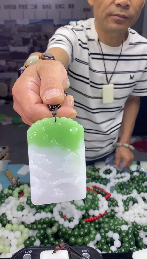 天然玉石未镶嵌颈饰