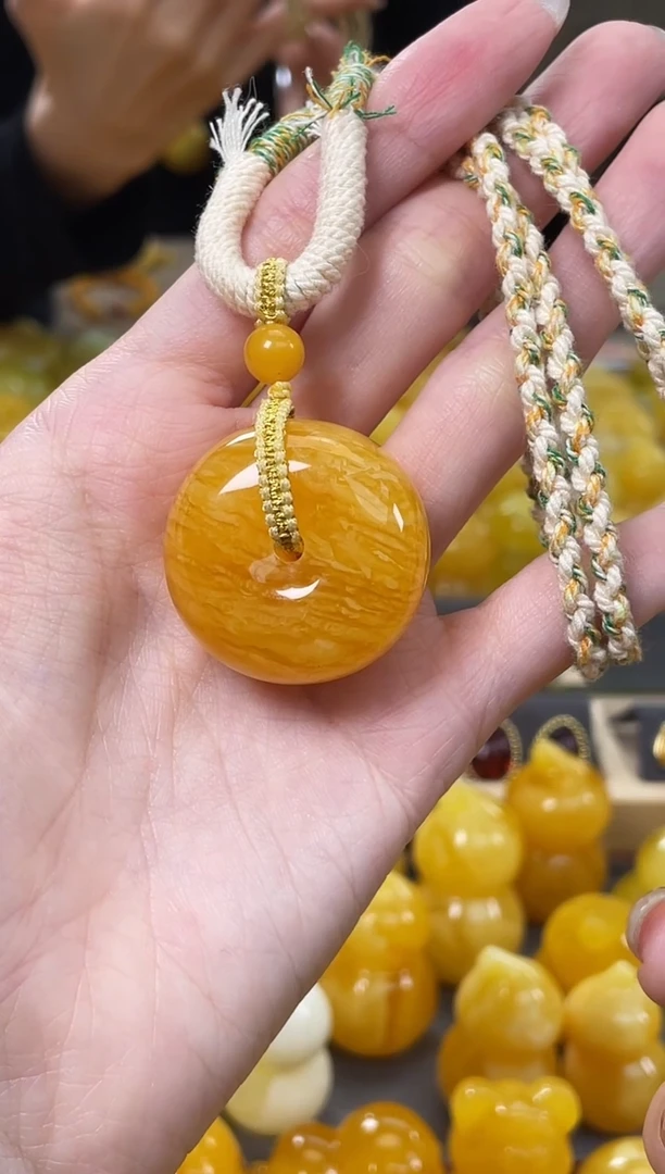 裸石琥珀未镶嵌J50