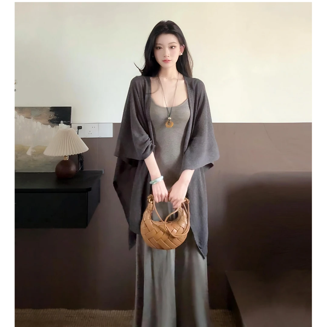 松弛感宽松垂感吊带连衣裙女夏季高级感洋气休闲防晒披肩两件套装