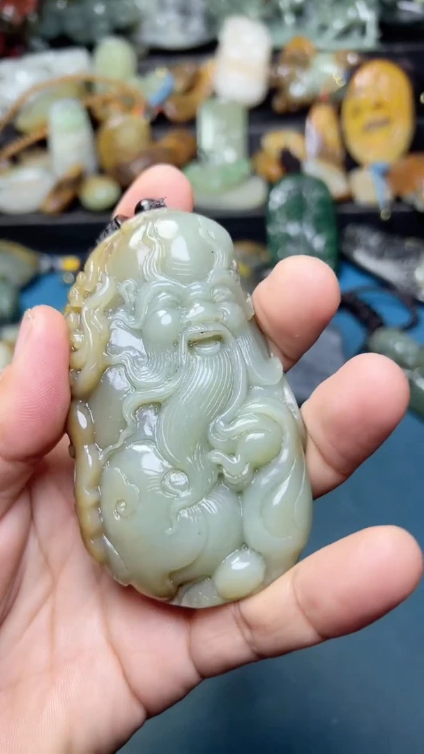 未镶嵌和田玉把件-