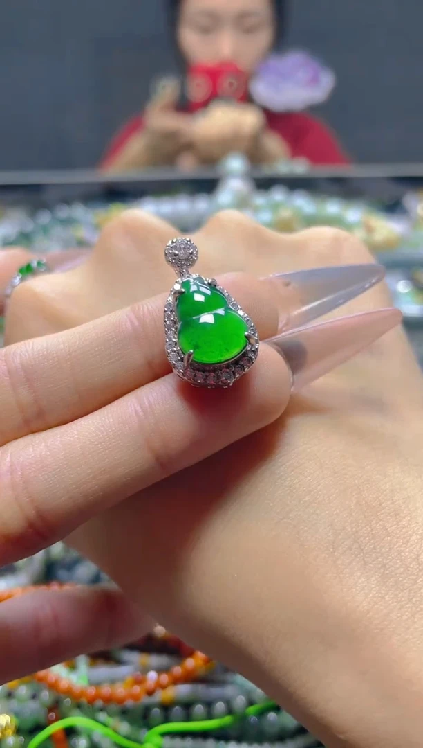 颈饰未镶嵌翡翠/G/翡翠A货，一件也是批发价