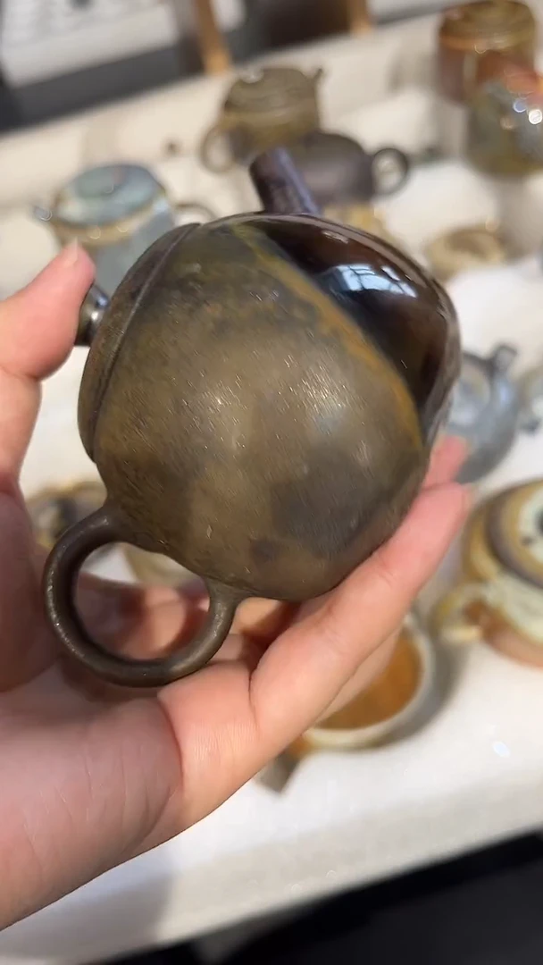 壶378号容量140-150ML乌金 有取钉痕迹