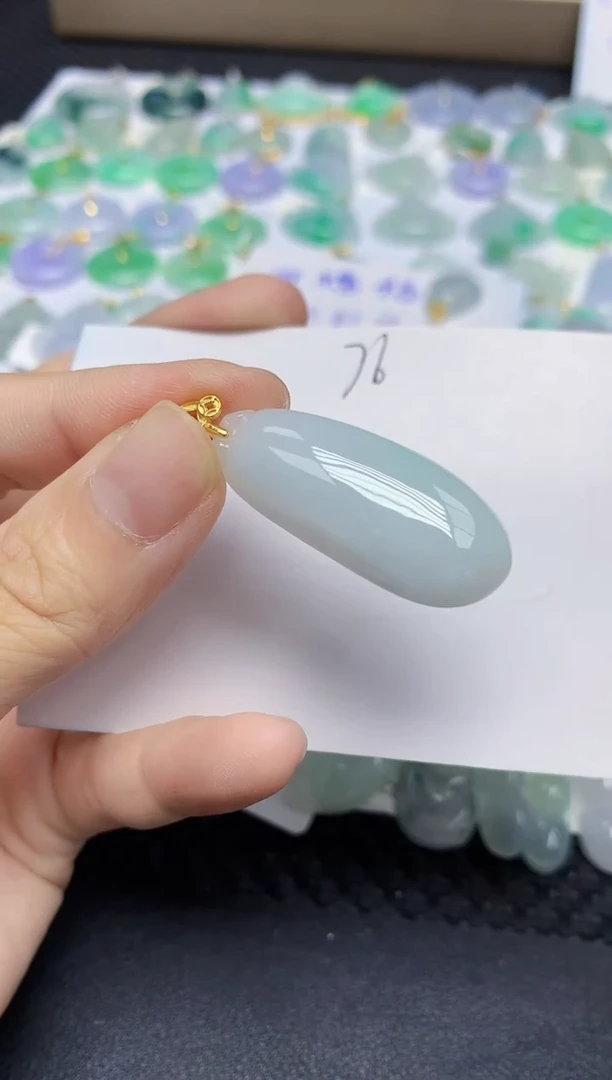翡翠未镶嵌颈饰天然缅甸翡翠A货