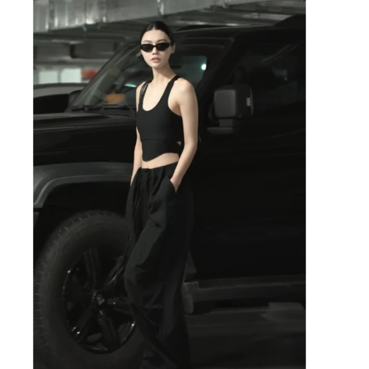 2025夏季新款时尚打底吊带背心气质显瘦修身洋气休闲百搭性感辣妹