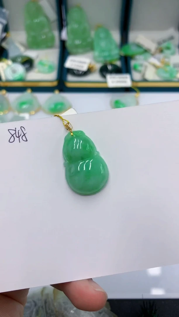 颈饰18K金镶嵌翡翠111111