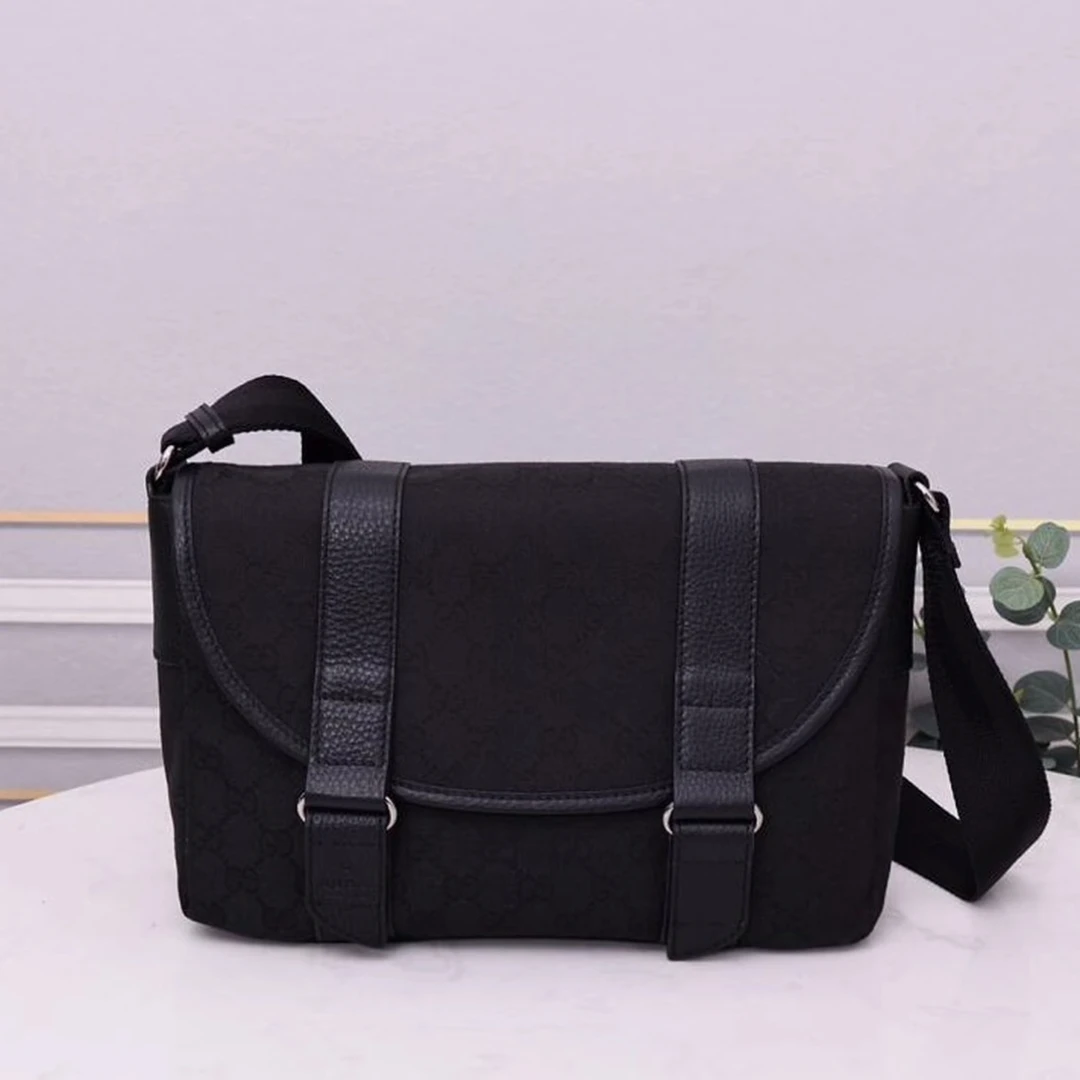 95新 GUCCI/古驰 黑色斜挎包