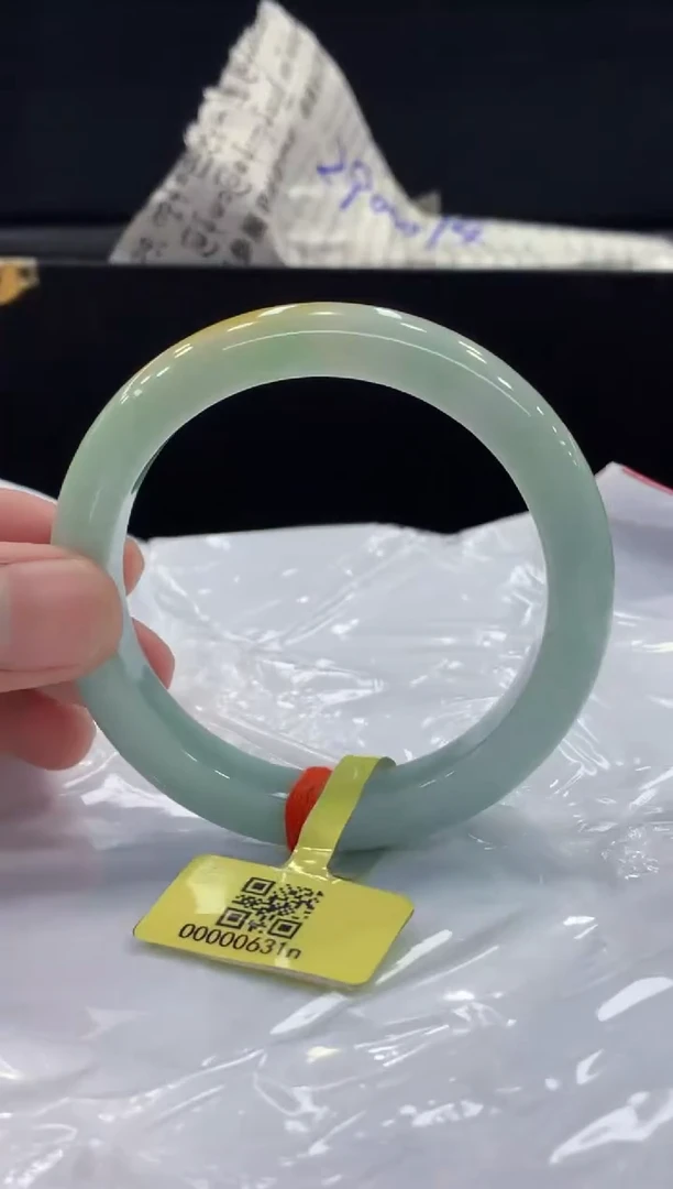 未镶嵌手镯翡翠翡翠手镯