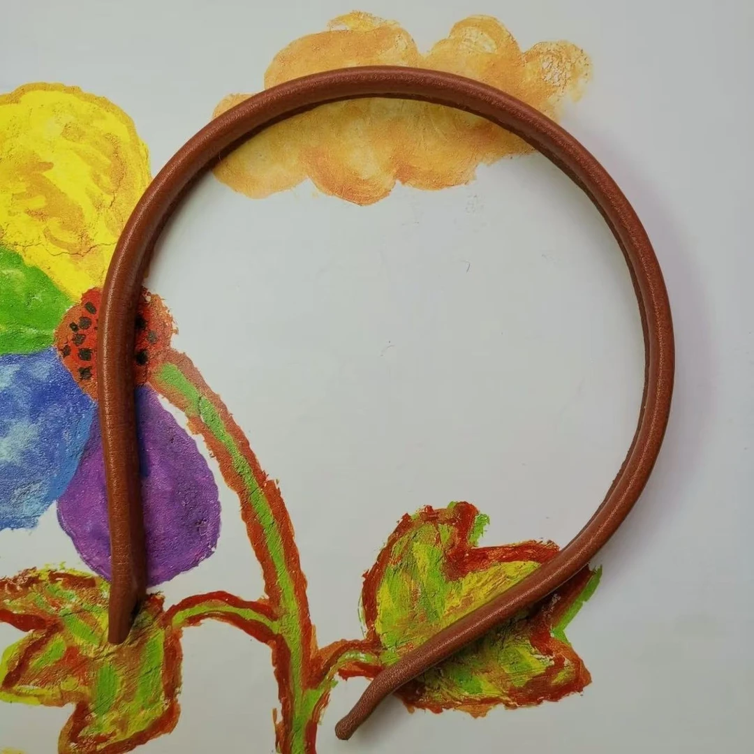 【笑笑家】2025时尚潮流皮质发箍