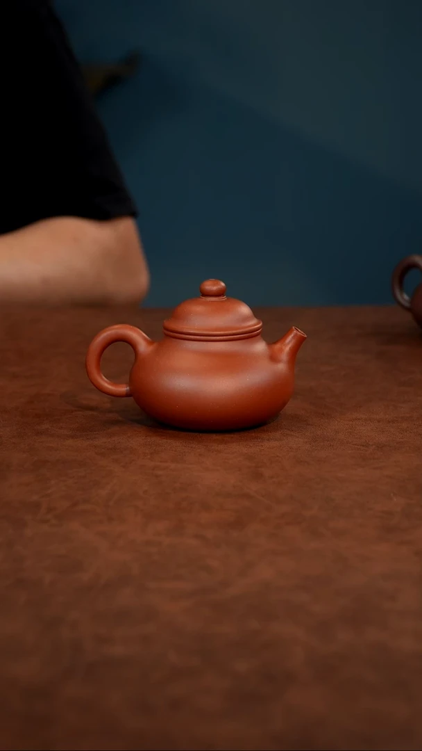 茶壶紫砂阿**斯微瑕容天