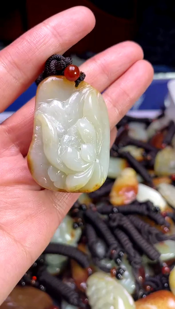 【闪购商品】和田玉颈饰未镶嵌1