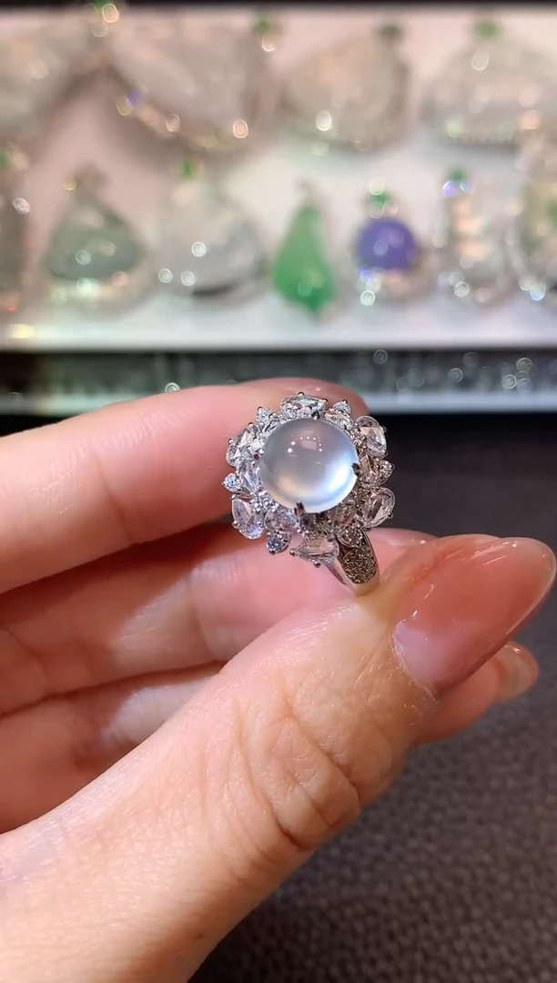 18K金镶嵌戒指翡翠九*C21