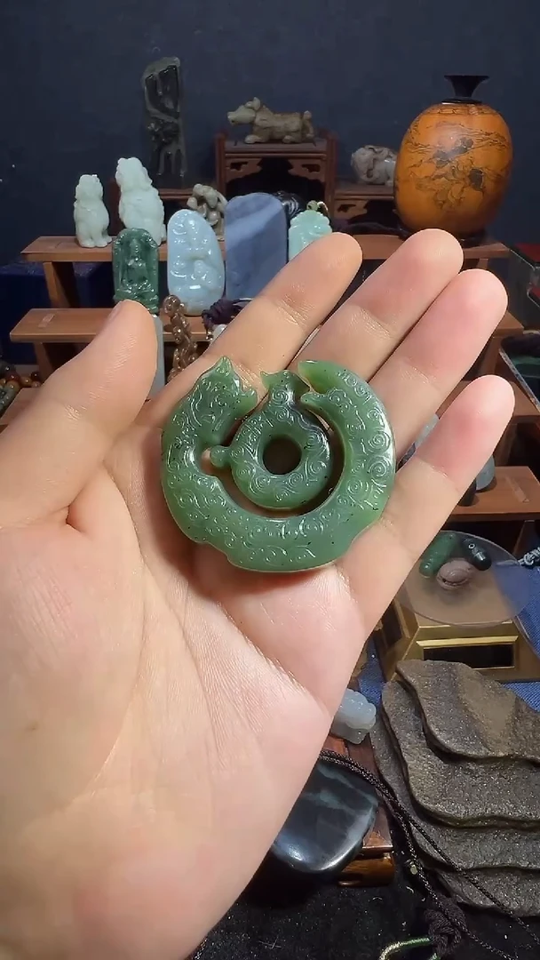 颈饰未镶嵌和田玉无**辈1
