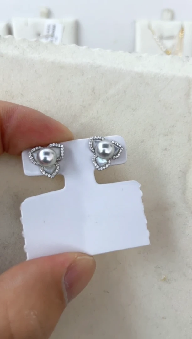 【闪购商品】海水珍珠耳饰银S925镶嵌耳钉