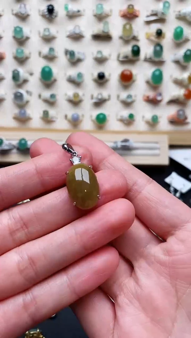 【闪购商品】翡翠颈饰银S925镶嵌天然翡翠111  7+