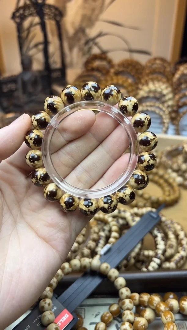 【闪购商品】紫金鼠手串12黑色三叶草熊猫