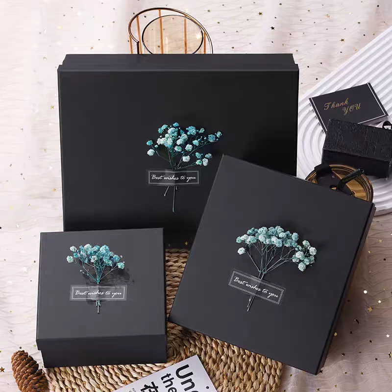 惊喜盒子轻奢气质耳钉手镯项链