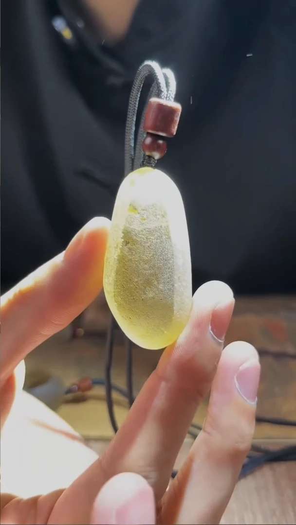 未镶嵌吊坠(赠链)水晶水晶