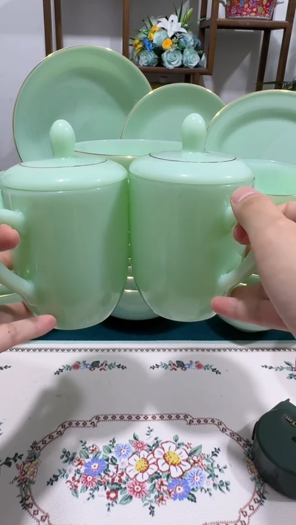 带盖子办公茶杯2个玉瓷