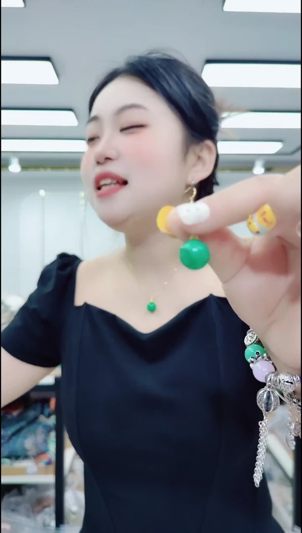 翡翠未镶嵌颈饰2201绿单珠