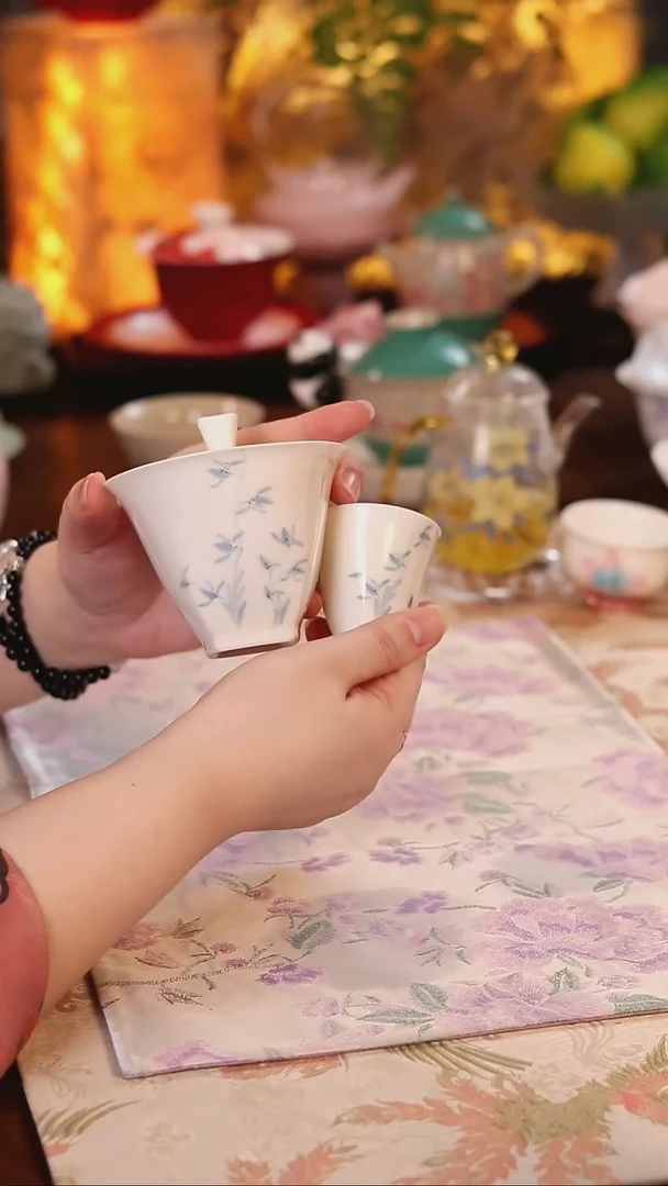 青花玉兰盖碗+杯 哈哈哈