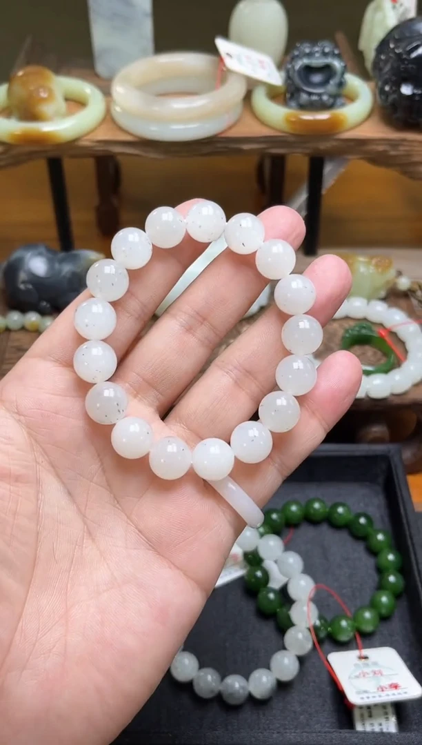 手串未镶嵌和田玉卡12新疆黑山圆珠