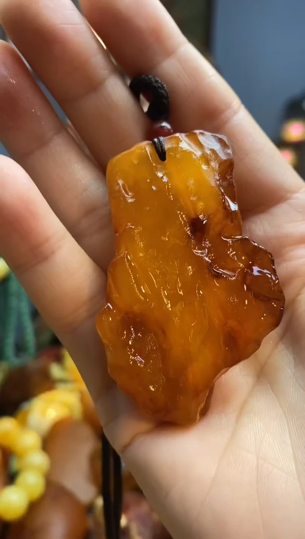 琥珀颈饰未镶嵌吊坠
