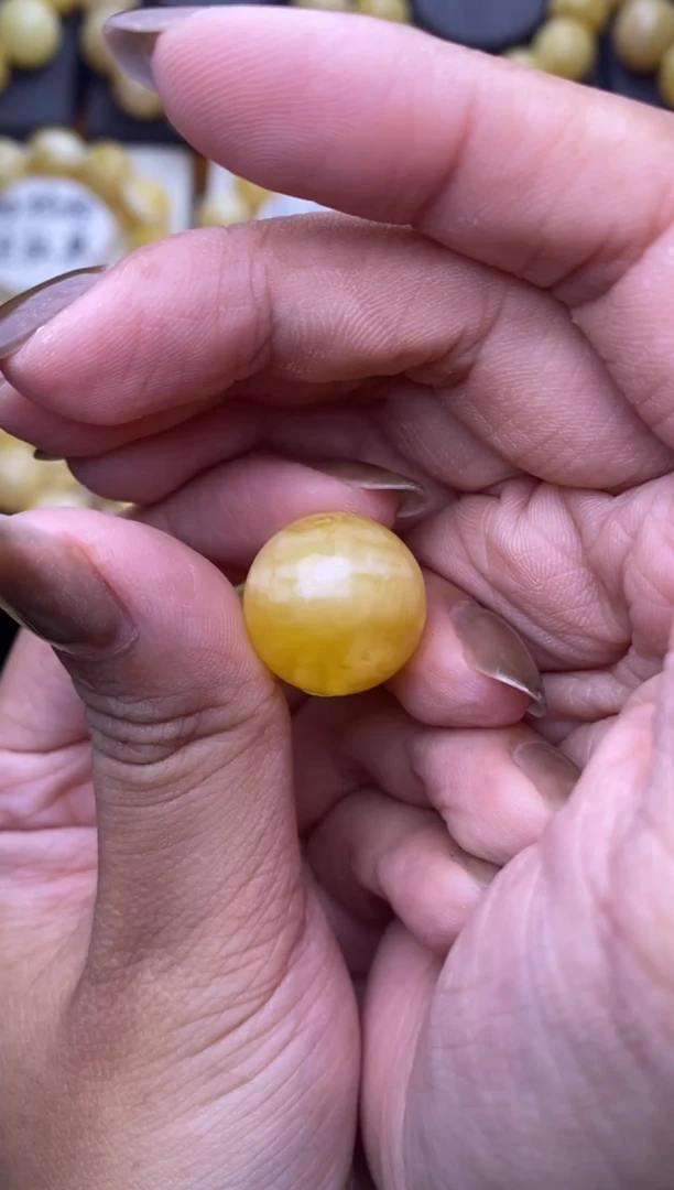 裸石琥珀未镶嵌大小姐珠宝77