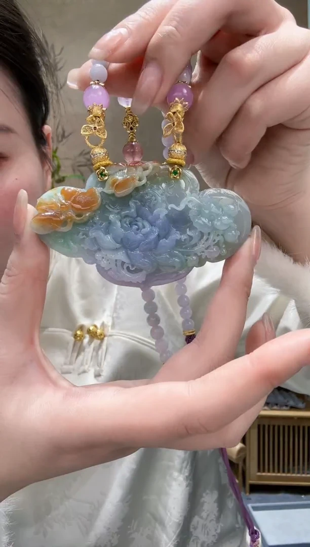 【闪购商品】翡翠颈饰未镶嵌吊坠