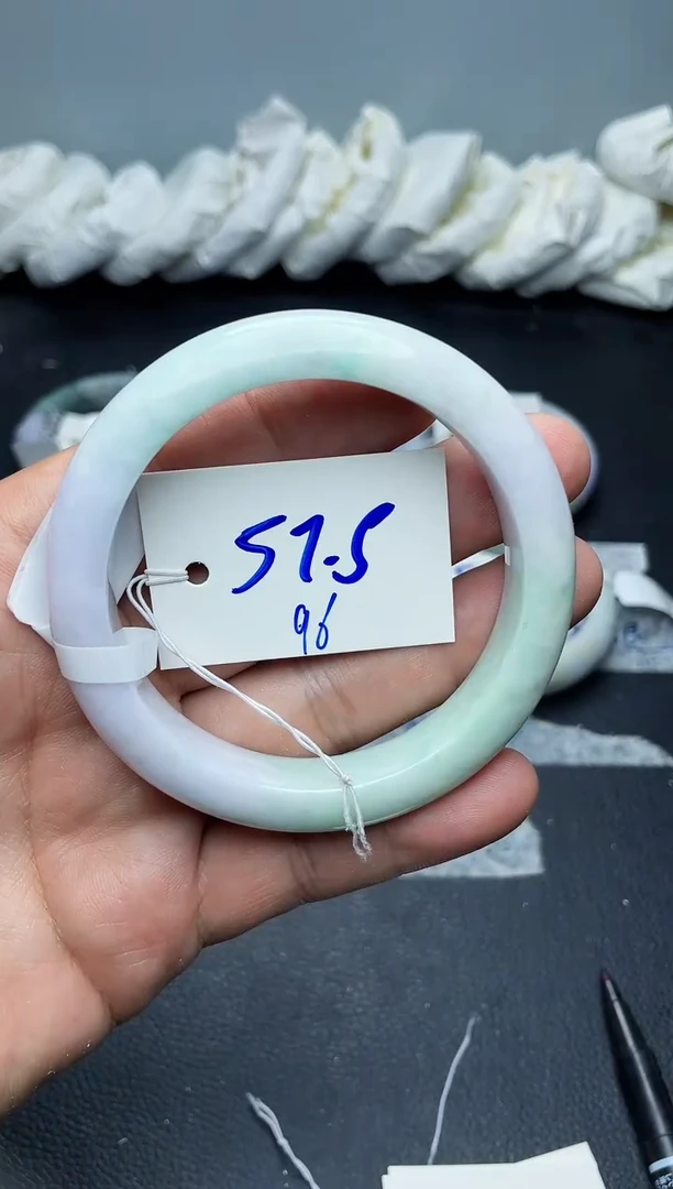 未镶嵌手镯翡翠96