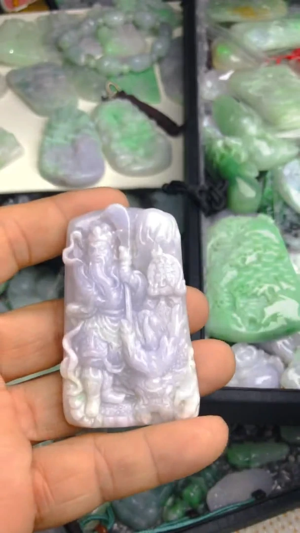 【闪购商品】翡翠吊坠(赠链)未镶嵌紫罗兰关二爷